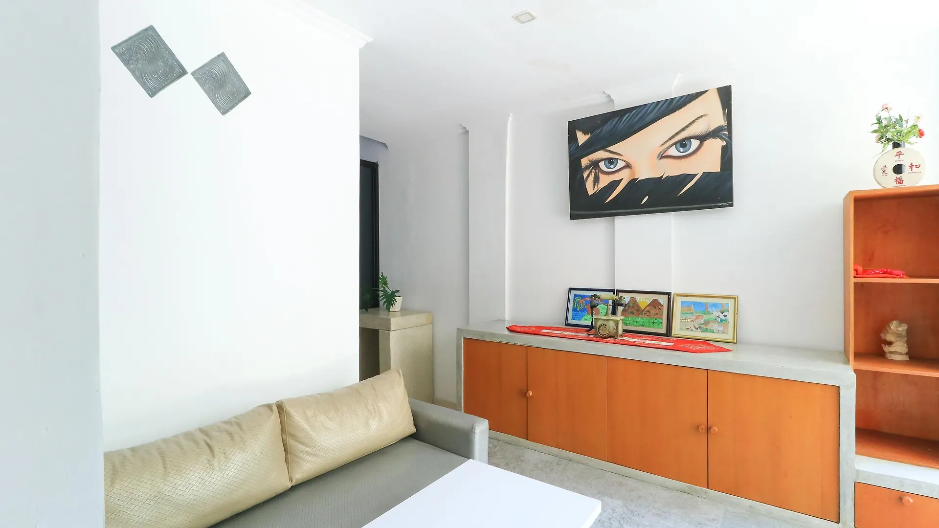 ** Guest house Kubu Kalih Residence Denpasar  Indonesia